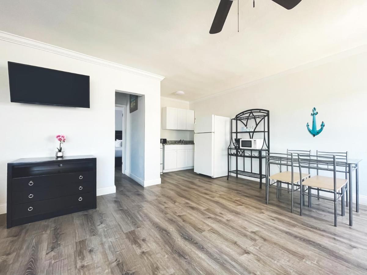 Paradise Oceanfront By Hbh Hollywood Exterior photo